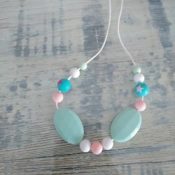 Collar de lactancia verde menta